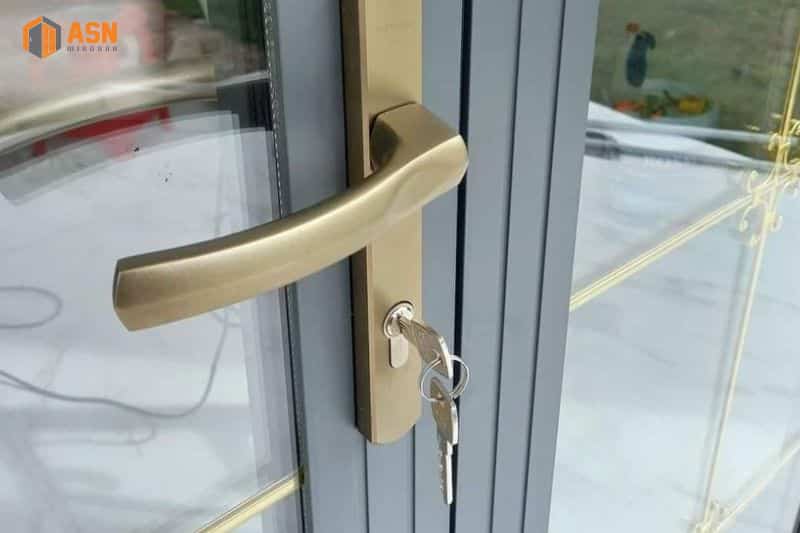 Bộ khóa cửa nhôm kính