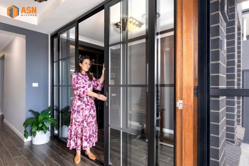 cửa nhôm kính lùa