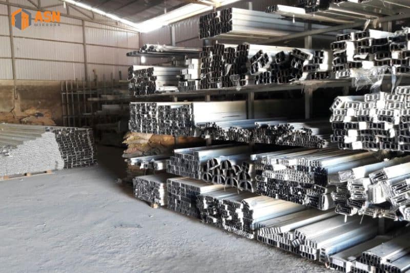 nhà thầu cửa nhôm kính