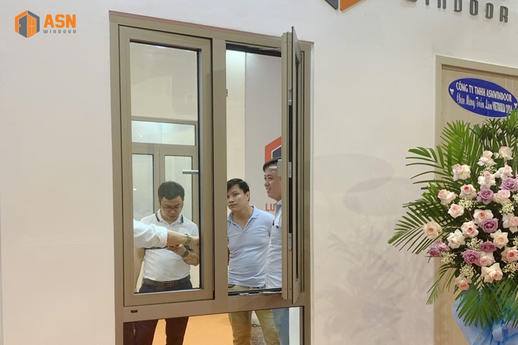 Cửa Hàng Nhôm Kính