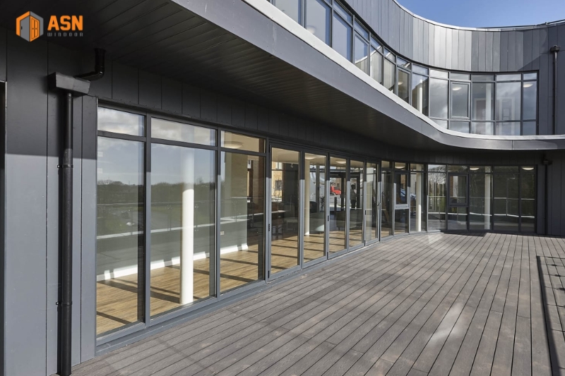 mặt dựng nhôm kính