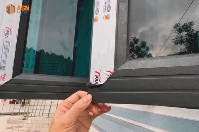 Nhôm Màu Xám Đá