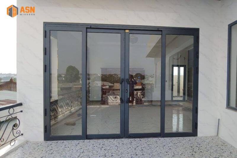 kích thước lỗ ban cửa chính 4 cánh